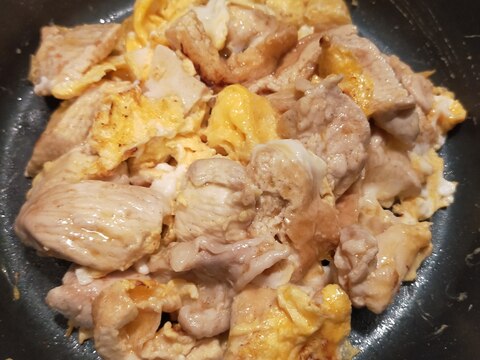 鶏肉と油揚げの卵炒め